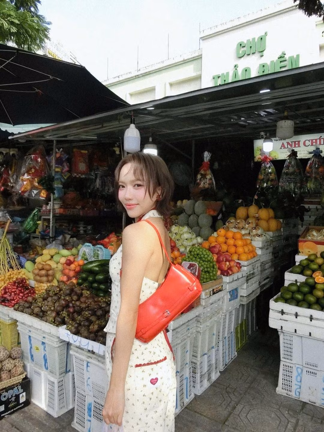 Không còn là cô nàng hài hước với phong cách “lầy lội” quen thuộc, Diệu Nhi khiến mạng xã hội dậy sóng khi bất ngờ xuất hiện với diện mạo hoàn toàn mới.