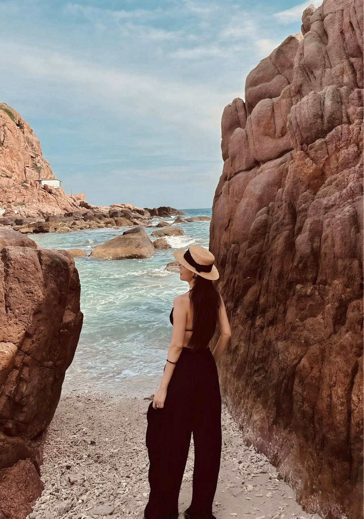 Dù đã làm mẹ, Phanh Lee vẫn duy trì được hình thể lý tưởng và thần thái cuốn hút không kém bất kỳ mỹ nhân nào trong showbiz. Ảnh: FB Phương Anh Lê