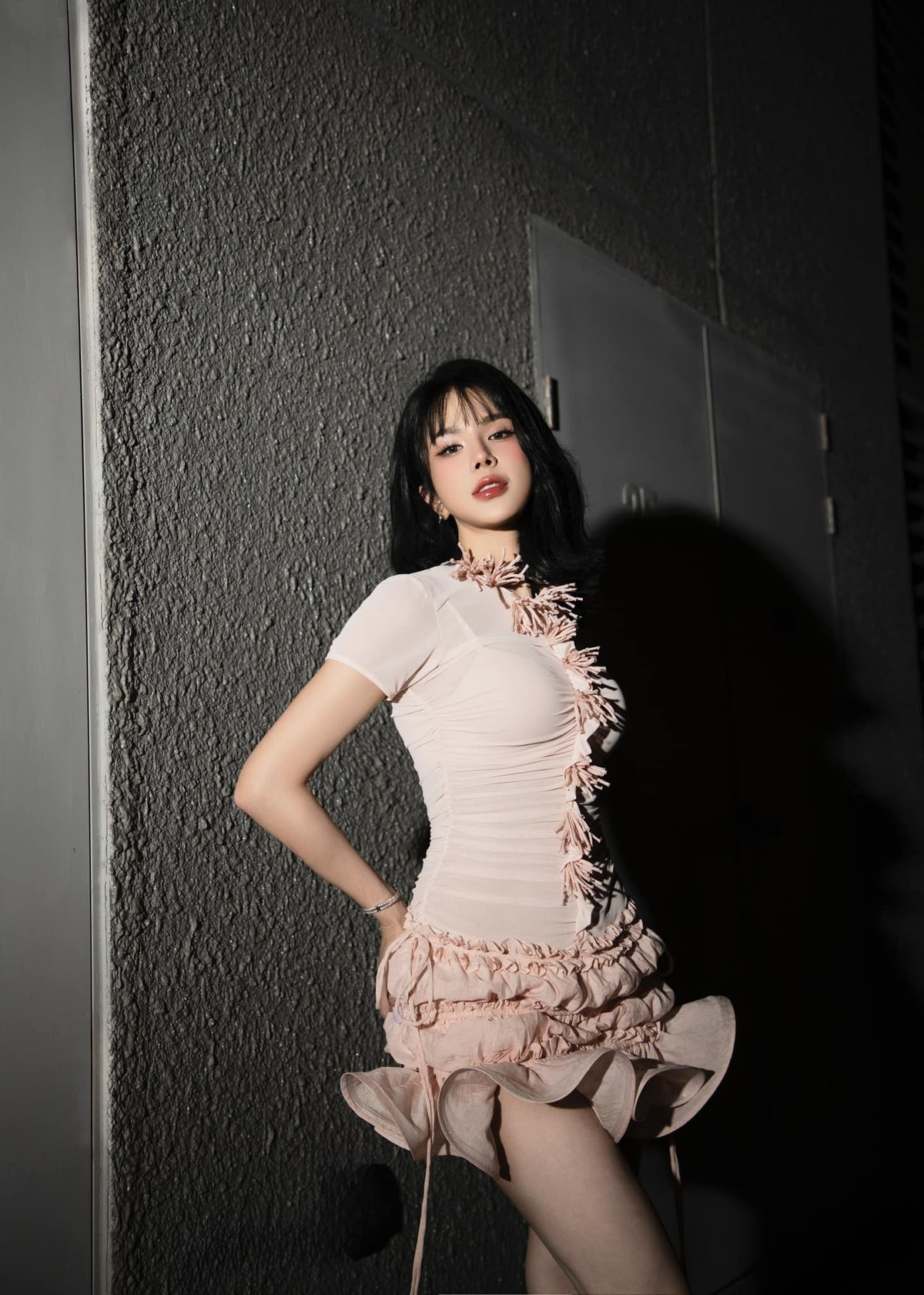 Sau cuộc hôn nhân với thiếu gia Đức Phạm, Diệp Lâm Anh dồn sức kinh doanh và chăm sóc cho con. Hiện tại, cô đang kinh doanh online để có thể vững tài chính lo cho cuộc sống. Ảnh: FB Diep Lam Anh