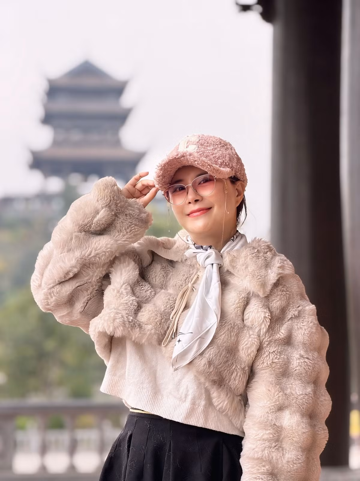 NSƯT Kim Oanh "đẹp quên tuổi" sau khi chi tiền tỷ thẩm mỹ gương mặt. Ảnh: FB Oanh Đào