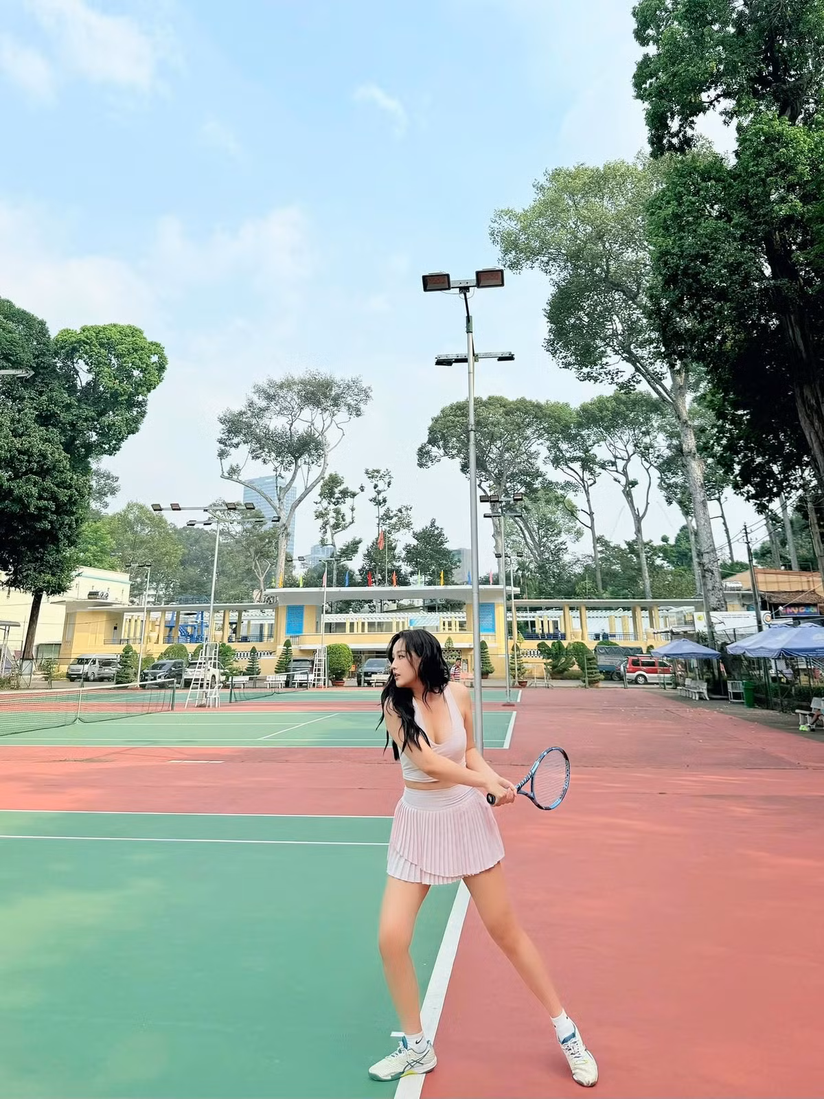 Mai Phương Thuý gây sốt với ngoại hình quyến rũ trên sân tennis. Ảnh: FB Mai Phuong Thuy