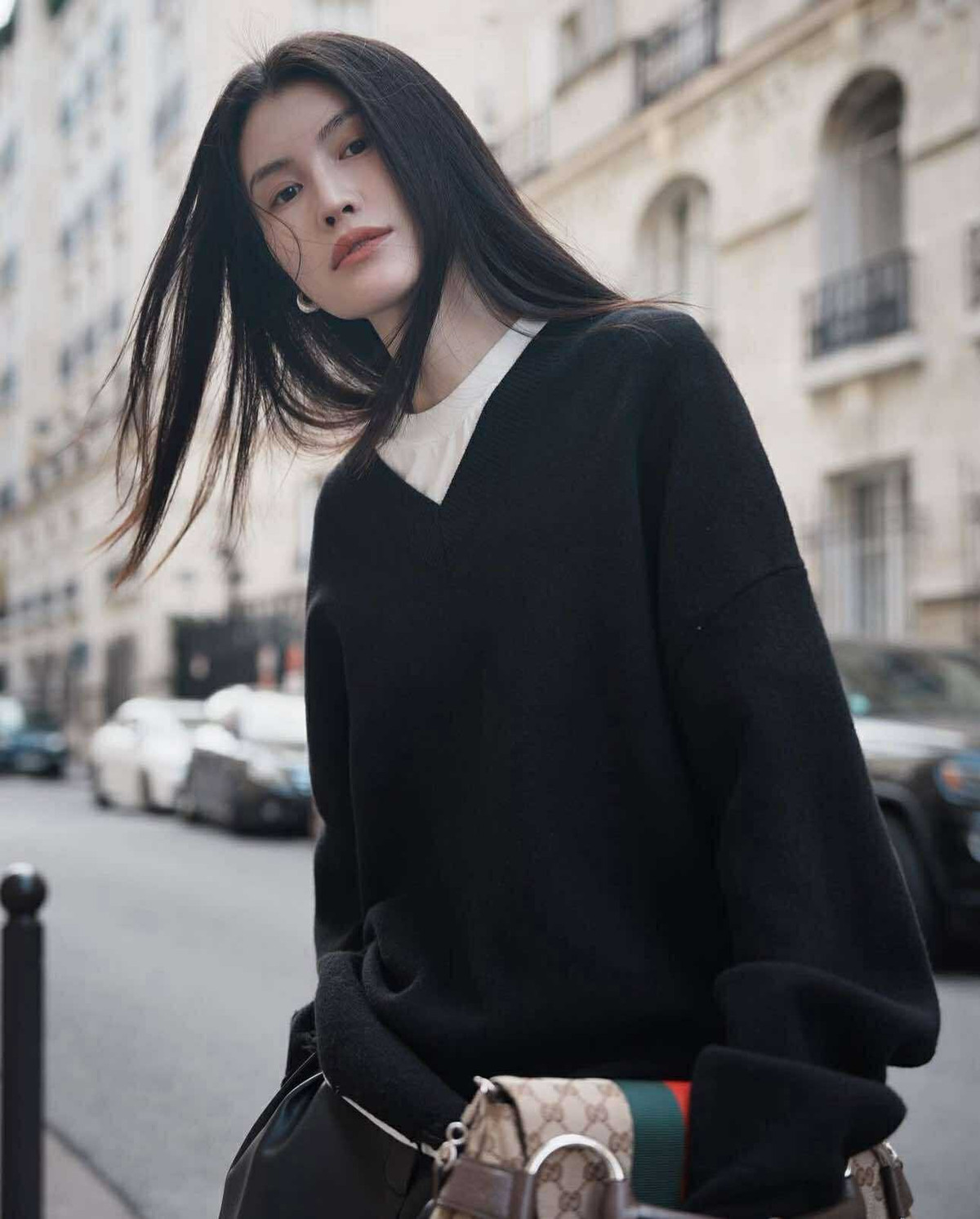 Sự kiện này bất ngờ đã kéo theo màn “đào lại” phong cách thời trang của Hà Tuệ trong nhiều năm qua.