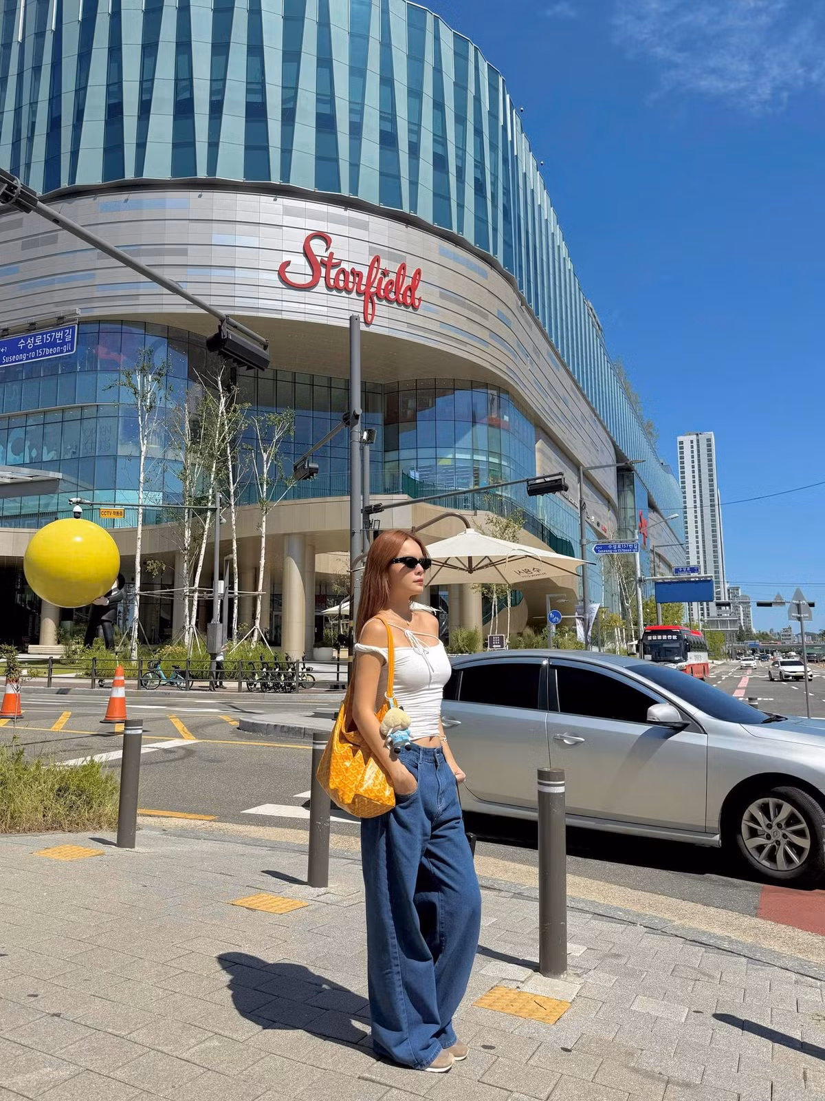 Ngay lập tức, loạt ảnh của Phạm Quỳnh Anh nhận được nhiều lời khen từ khán giả: “Nhìn chị trẻ trung như gái đôi mươi”, “U41 mà đẹp thế này thì ngưỡng mộ thật”,...