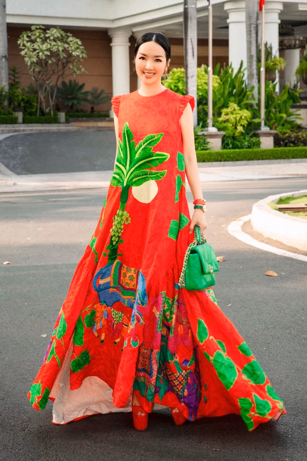 Hoa hậu Giáng My diện váy màu rực rỡ dịp đầu năm. Ảnh: FB Giáng My