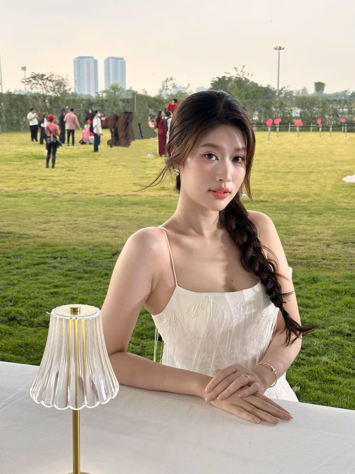 Hoa hậu Đoàn Thiên Ân khoe bức ảnh với nhan sắc "trong veo". Ảnh: FB Đoàn Thiên Ân