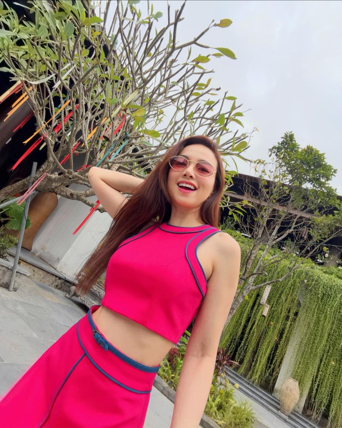 Nhiều khán giả nhận xét, nhan sắc của cô gần như không thay đổi so với thời kỳ đỉnh cao trong sự nghiệp diễn xuất – khi từng được mệnh danh là “ngọc nữ làng phim Việt”.