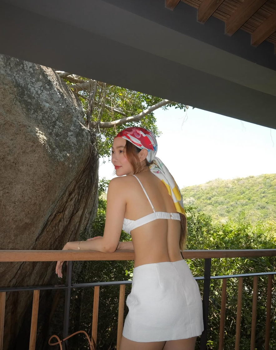 Cô góp phần tạo nên làn sóng tích cực về phong cách thời trang của các bà mẹ hiện đại với tinh thần tự do, phóng khoáng. Ảnh: FBNV