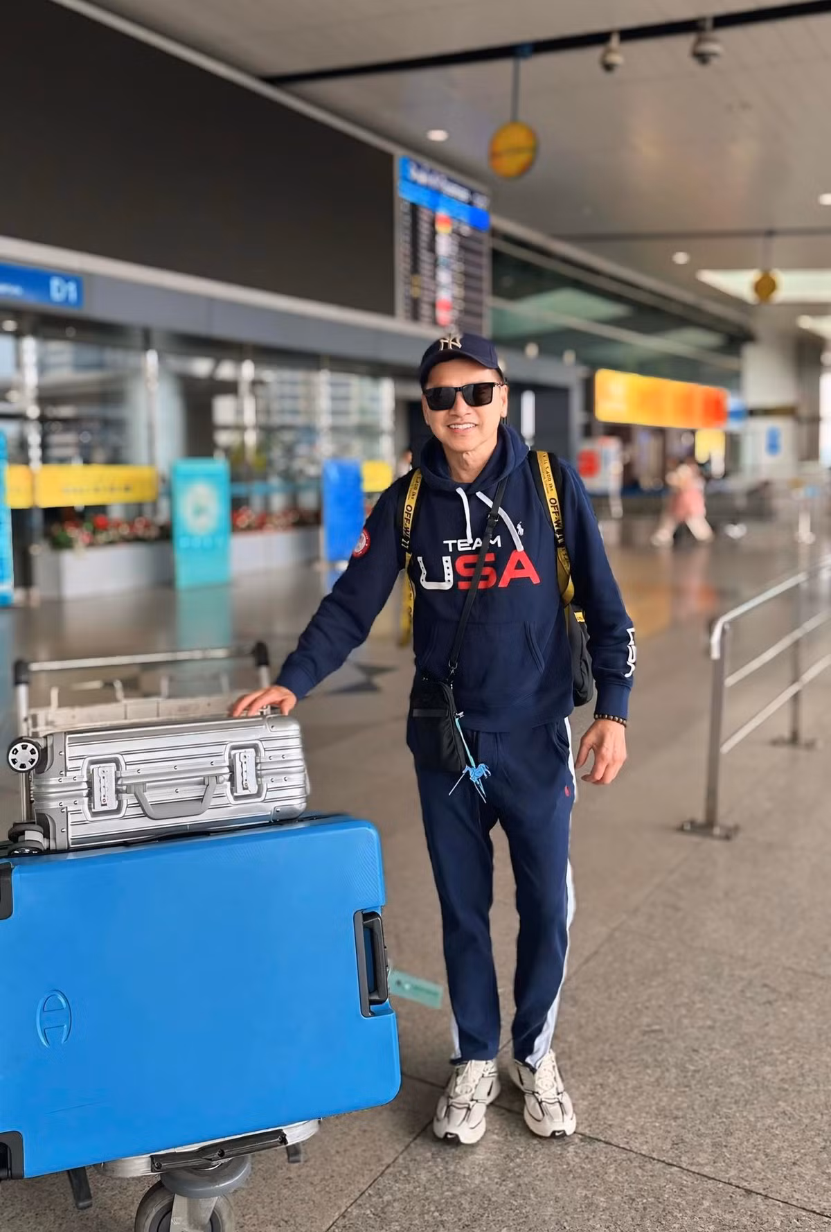 Quang Minh cho biết năm nay anh không đón Tết ở Việt Nam mà sang Mỹ vừa đón Tết, vừa đi diễn phục vụ kiều bào. Ảnh: FB Quang Minh