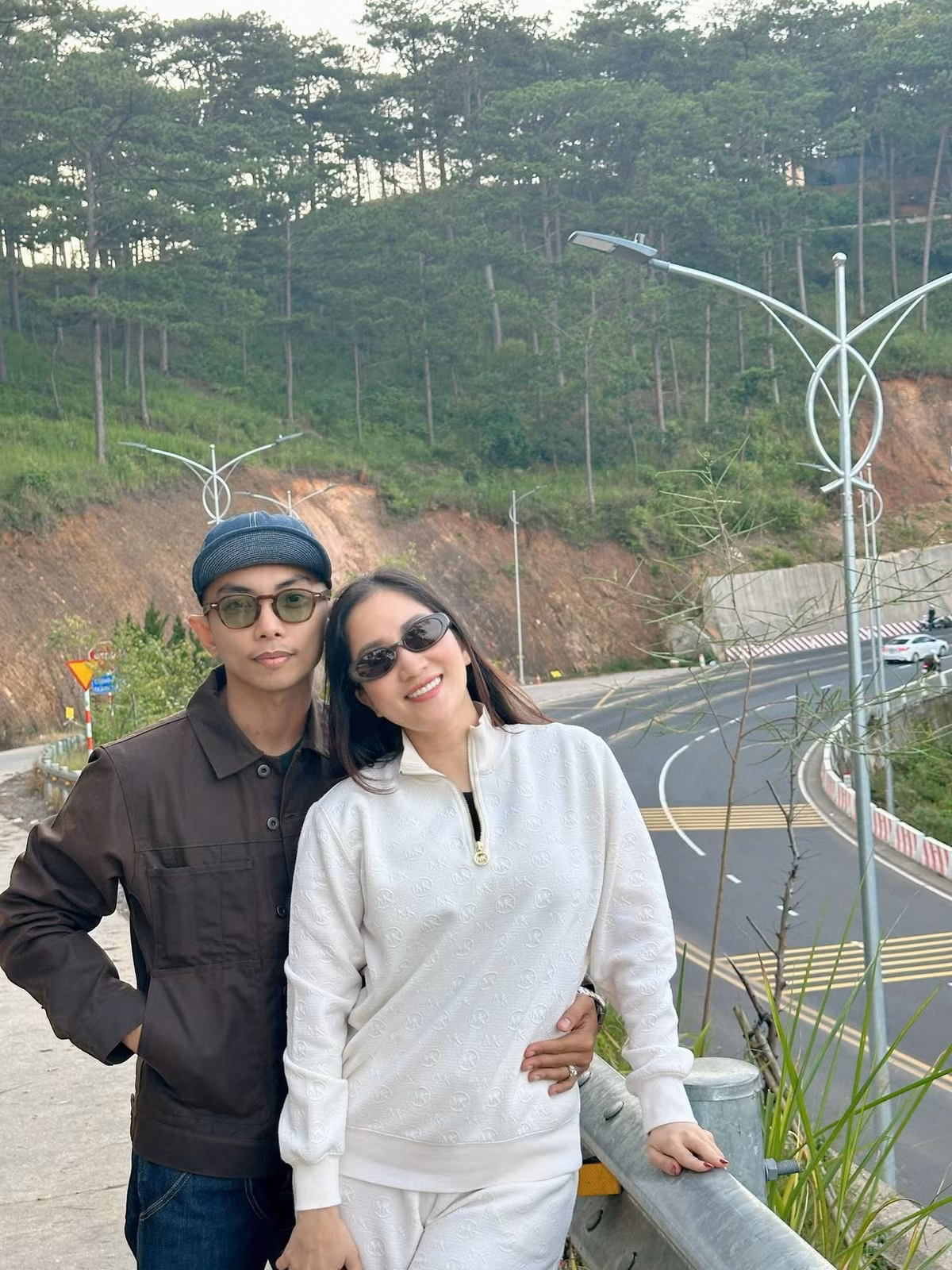 Dù bận rộn với công việc và gia đình, Khánh Thi và Phan Hiển luôn đồng hành trong nhiều sự kiện, chương trình, đồng thời dành trọn sự quan tâm cho các con.