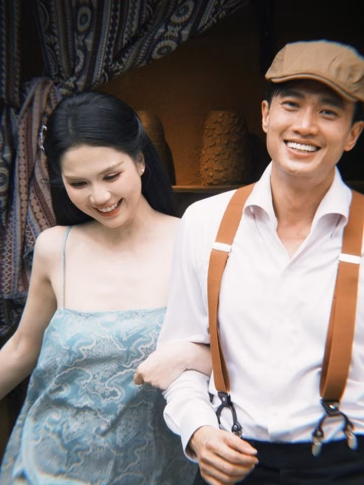 Tuy nhiên, trái ngược với những ồn ào xoay quanh chuyện tình cảm, Quốc Trường vẫn giữ hình ảnh một nghệ sĩ kín tiếng, tập trung phát triển sự nghiệp.