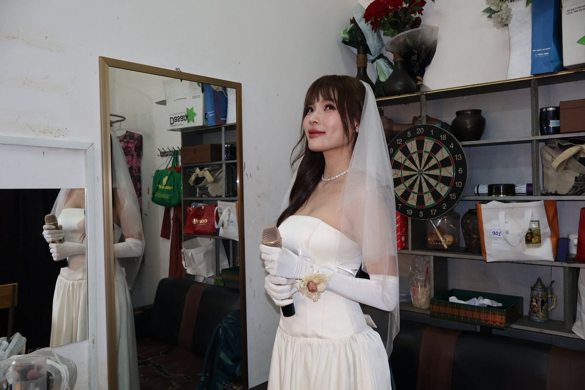 Tin tức sao Việt 29/7: Thuý Diễm bất ngờ hoá cô dâu. Ảnh: FB Thuý Diễm