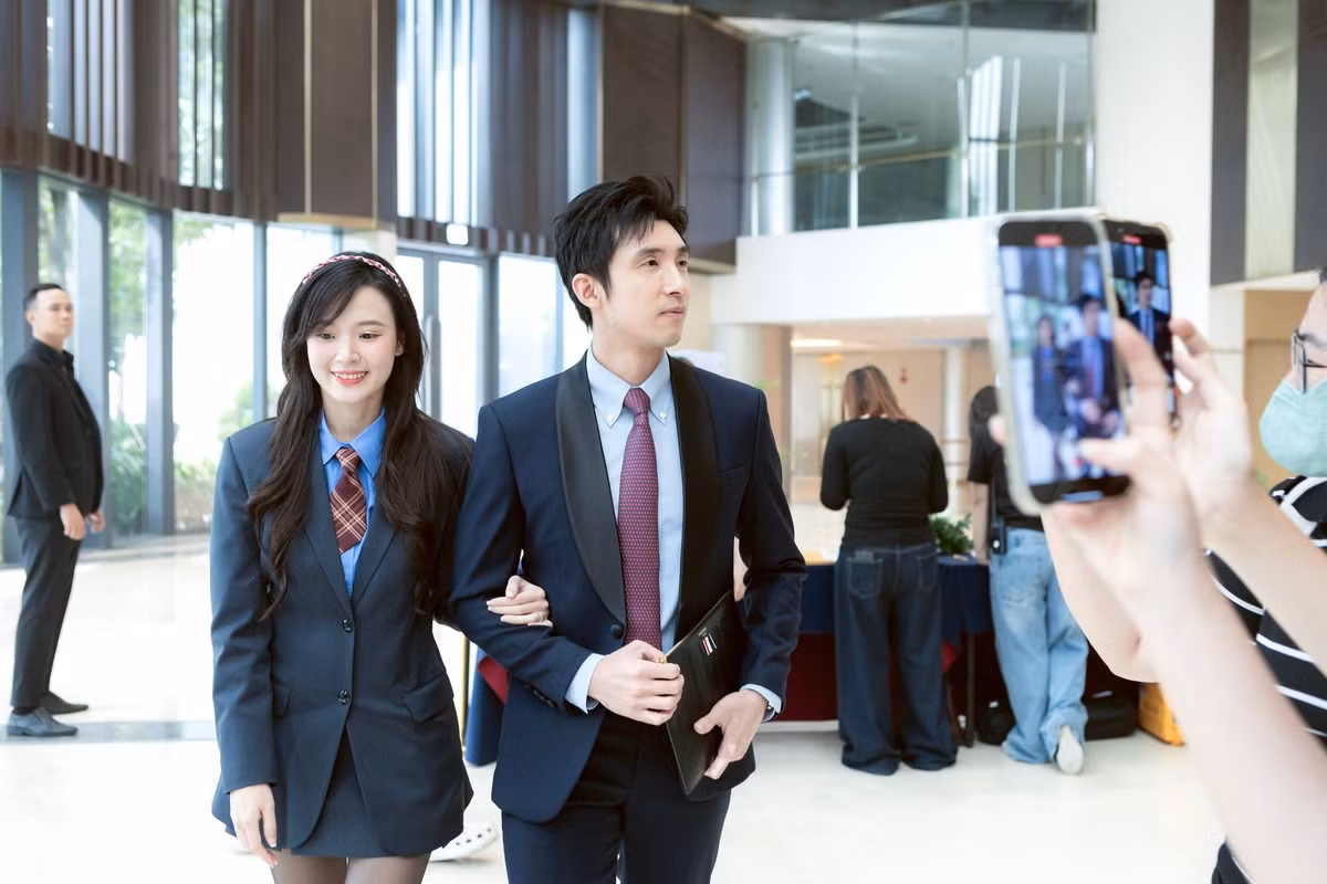 Nữ diễn viên cũng rất được lòng gia đình chồng hào môn.