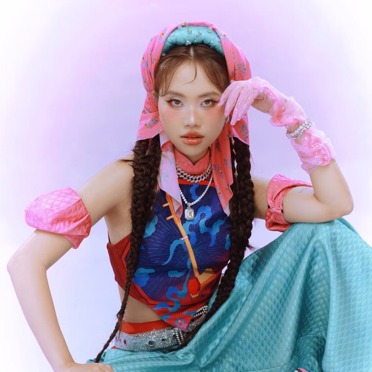 Nụ cười tươi tắn vẫn là “vũ khí” quen thuộc giúp cô ghi điểm với công chúng, nhưng nay càng thêm rạng rỡ nhờ thần thái tự tin và trưởng thành. Ảnh: FB Phương Mỹ Chi