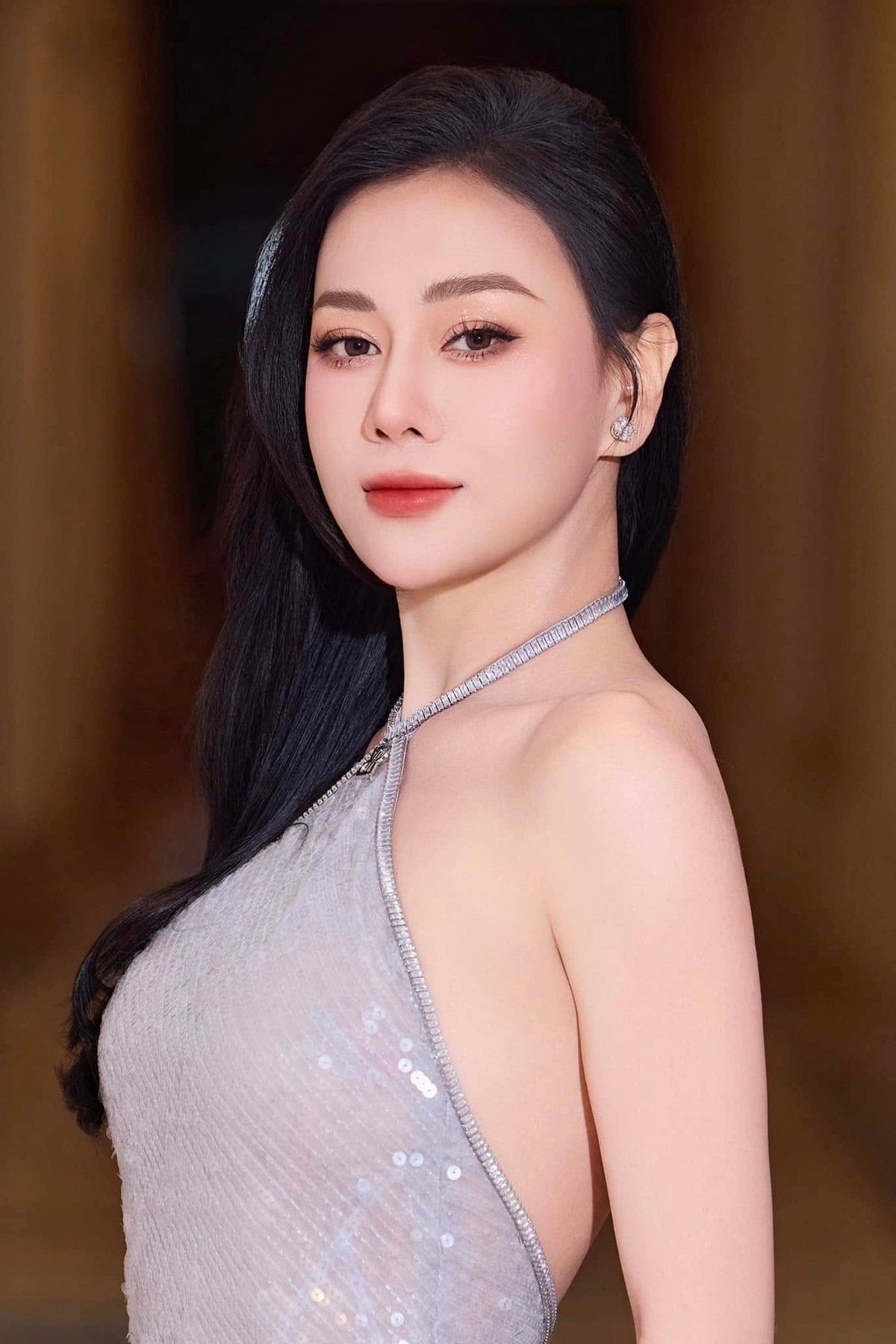 Nhiều ý kiến cho rằng, sau khi sinh con nhan sắc của cô ngày càng thăng hạng, thậm chí còn "xinh hơn thời son rỗi". Ảnh: FB Đỗ Phương Oanh