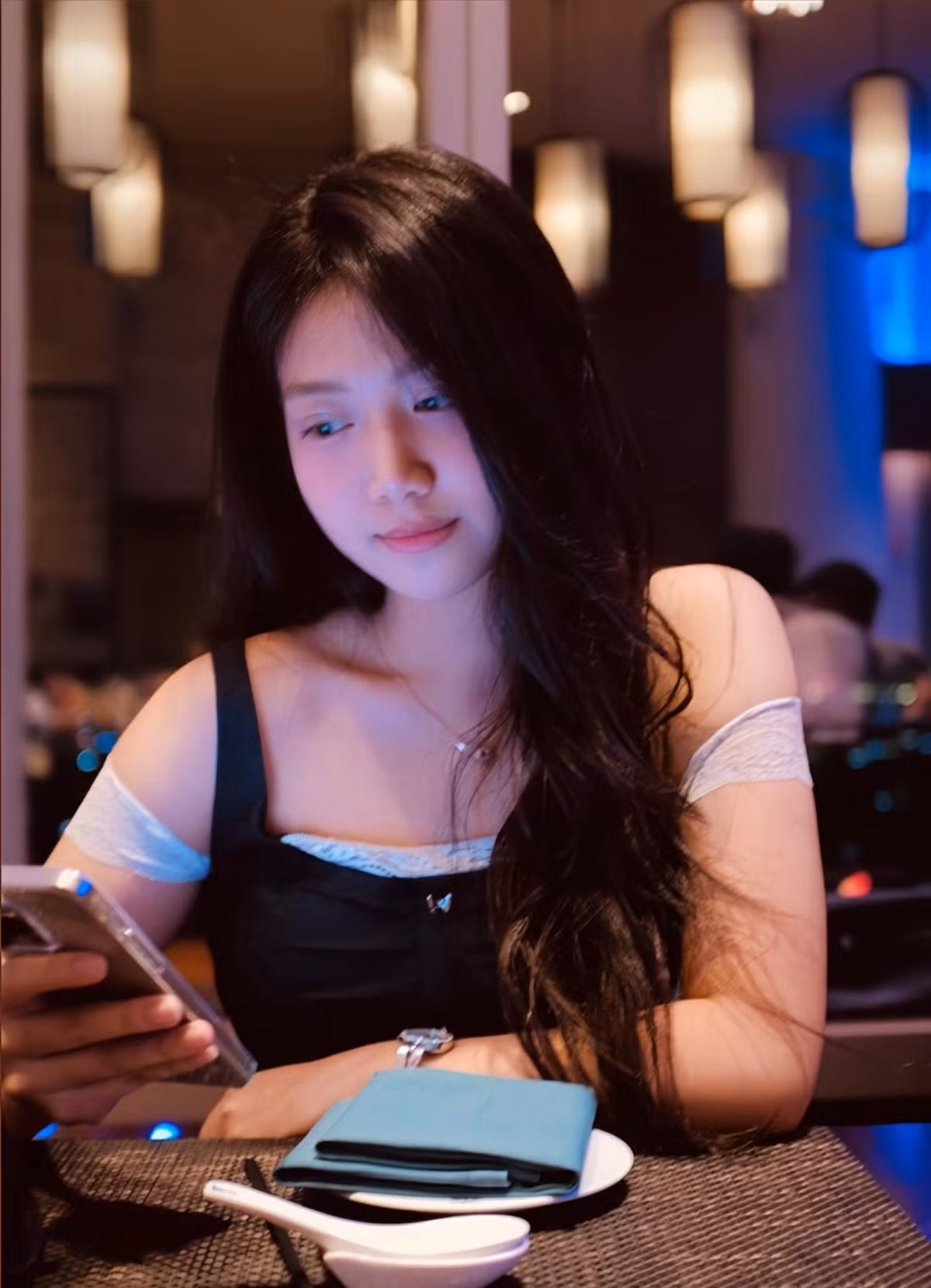 Con gái đầu lòng của Mạnh Trường, được khen xinh như hoa hậu khi đón sinh nhật 16 tuổi. Ảnh: FB Nguyen Manh Truong