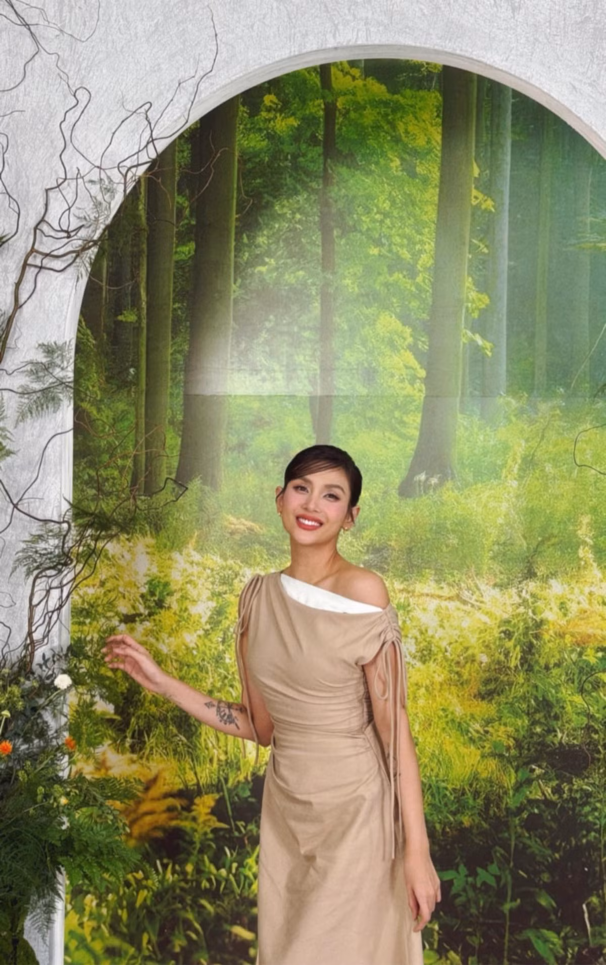 Chồng của Võ Hoàng Yến hơn cô 12 tuổi, là một doanh nhân gốc Việt sinh sống và làm việc ở Mỹ. Đến nay, người đẹp vẫn giữ kín hình ảnh và danh tính ông xã. Ảnh: FB Võ Hoàng Yến