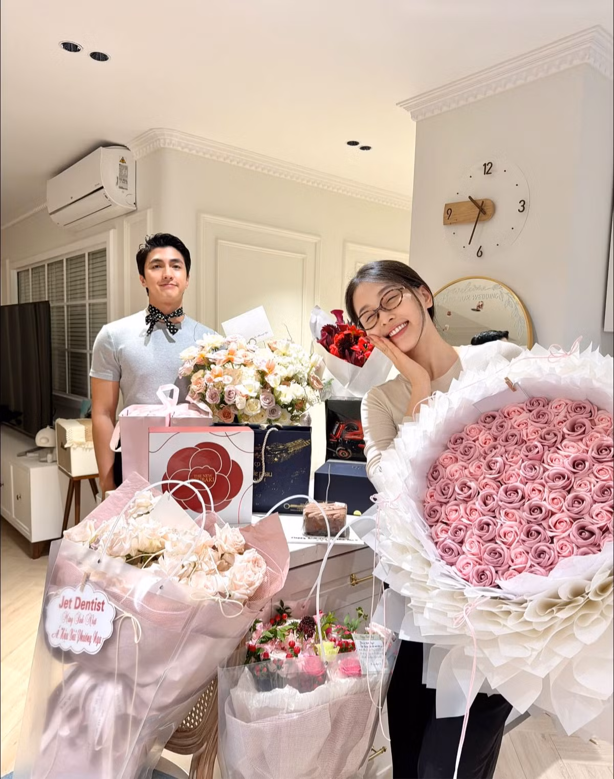 Á hậu Phương Nga nhắn gửi bản thân: "Chúc bạn tuổi mới bớt cảm vặt, ăn nhiều vừa không béo, vừa không bị ngộ độc, đi golf đều mà không đau lưng". Ảnh: IG phuongngabui