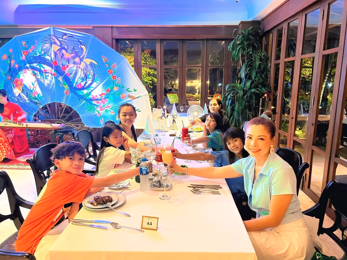Thanh Thảo cùng gia đình nghỉ dưỡng ở Đà Nẵng. Ảnh: FB Thanh Thảo