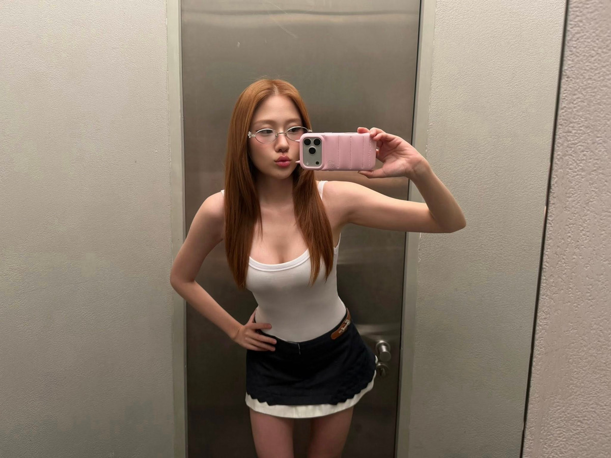 Sự thay đổi về ngoại hình còn kéo theo phong cách thời trang của Uyển Ân thăng hạng rõ rệt.