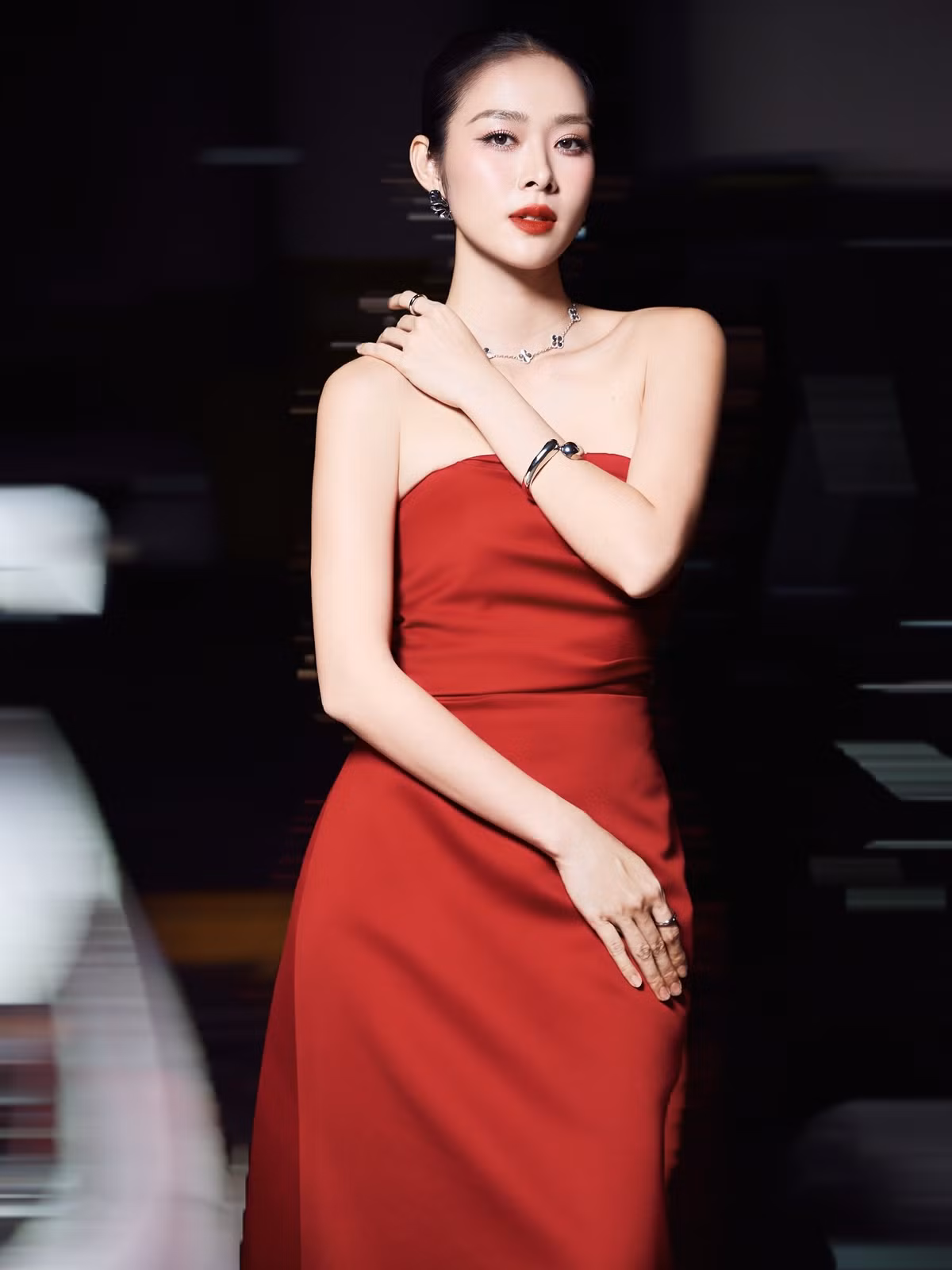 Từ một nàng hot girl đình đám, Diệp Bảo Ngọc giờ đây đã là một mỹ nhân trưởng thành, sở hữu vẻ đẹp đằm thắm. Ảnh: FB Diệp Bảo Ngọc