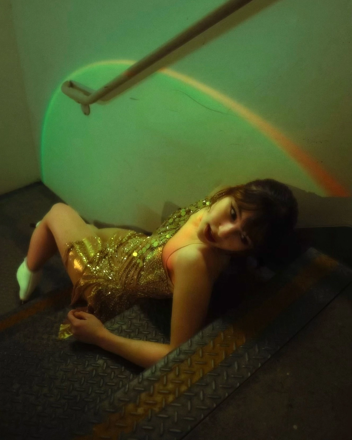 Khi được Alysa Liu lăng xê, xu hướng này càng thêm sức hút: trẻ trung, phóng khoáng mà vẫn giữ được sự sành điệu rất riêng.