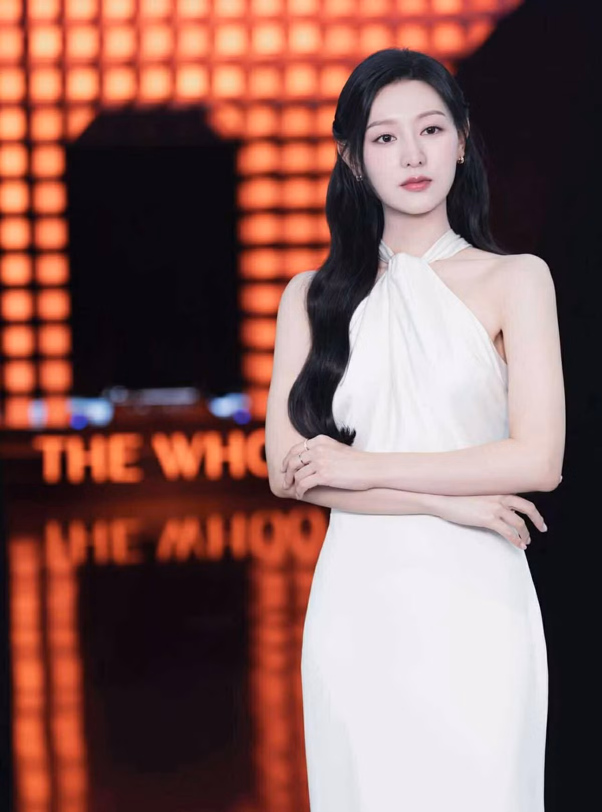 Điều khiến nhiều người bất ngờ là ở tuổi 33, Kim Ji Won vẫn duy trì được hình ảnh nhẹ nhàng, trong trẻo chẳng khác gì thuở mới chạm ngõ làng giải trí.