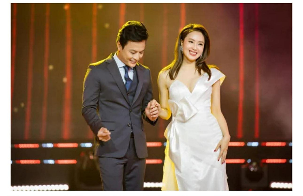 Bén duyên từ năm 2011, Hồng Đăng và Hồng Diễm đã đồng hành cùng nhau qua 6 bộ phim truyền hình nổi tiếng như Cầu Vồng Tình Yêu, Mátxcơva: Mùa Thay Lá, Cả Một Đời Ân Oán, Hoa Hồng Trên Ngực Trái, Những Ngày Không Quên và Hướng Dương Ngược Nắng.