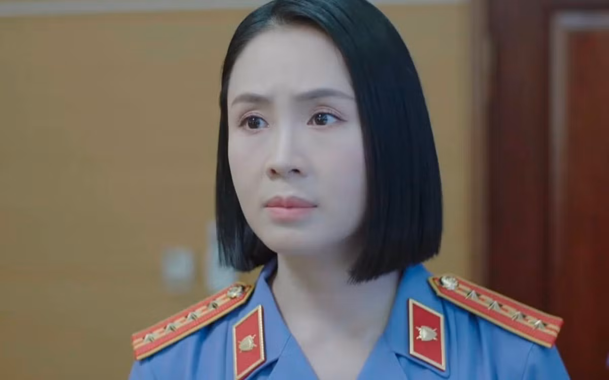 Thời gian gần đây, Hồng Diễm trở thành tâm điểm chú ý khi tham gia bộ phim Lằn ranh. Trong phim, cô đảm nhận vai Thu – viện phó Viện Kiểm sát Nhân dân tỉnh Việt Đông.