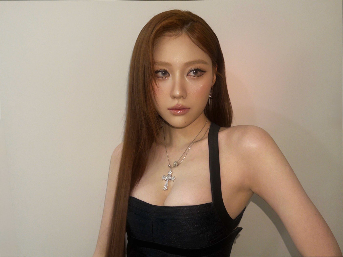 Diễn viên Uyển Ân khoe thềm ngực căng tràn. Ảnh: FB Huỳnh Uyển Ân