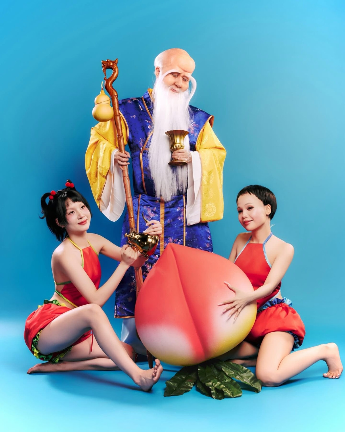 Quỳnh Anh Shyn xin lỗi vì hóa trang ông Thọ nhân dịp Halloween. Ảnh: FB Quynh Anh Shyn