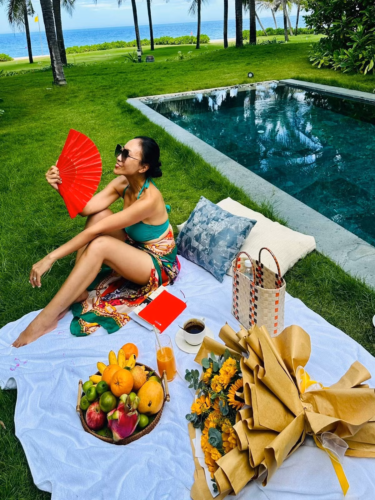 Nữ ca sĩ hiện tại có một gia đình êm ấm, hạnh phúc khiến bao người xuýt xoa ganh tỵ. Cô thường xuyên chia sẻ những khoảnh khắc vui vẻ đời thường bên gia đình nhỏ của mình trên trang cá nhân và nhận được sự quan tâm lớn. Ảnh: FB Doan Trang