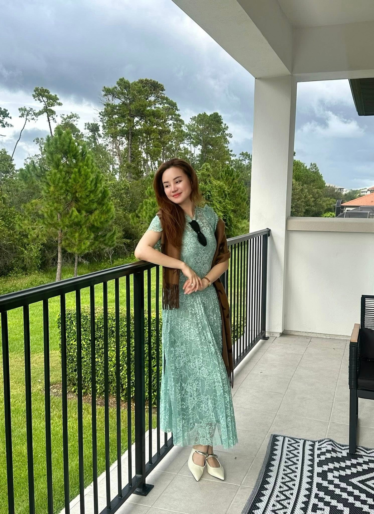 Ca sĩ Vy Oanh nói gia đình, chồng con là thứ quan trọng nhất với cô lúc này. Ảnh: FB Nguyễn Vy Oanh