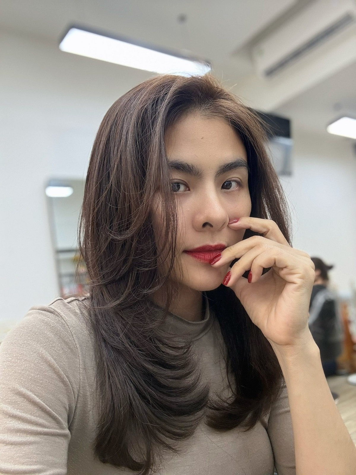 Diễn viên Vân Trang khoe tóc mới đón Tết. Ảnh: FB Vân Trang