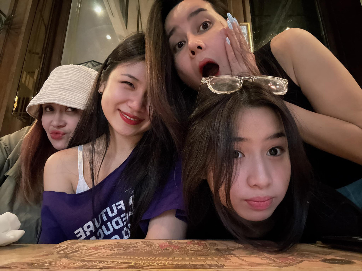 Lưu Hương Giang từng nói rằng khi con gái bước vào tuổi dậy, mẹ con cô thường xuyên bất đồng về quan điểm nhưng tình yêu của cô dành cho con không bao giờ thay đổi. Ảnh: FB Lưu Hương Giang