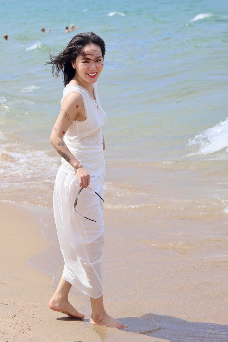 Hiện Phương Linh sống khá kín tiếng, không ra sản phẩm mới mà chỉ thi thoảng đi hát . Ảnh: FB Tran Phuong Linh