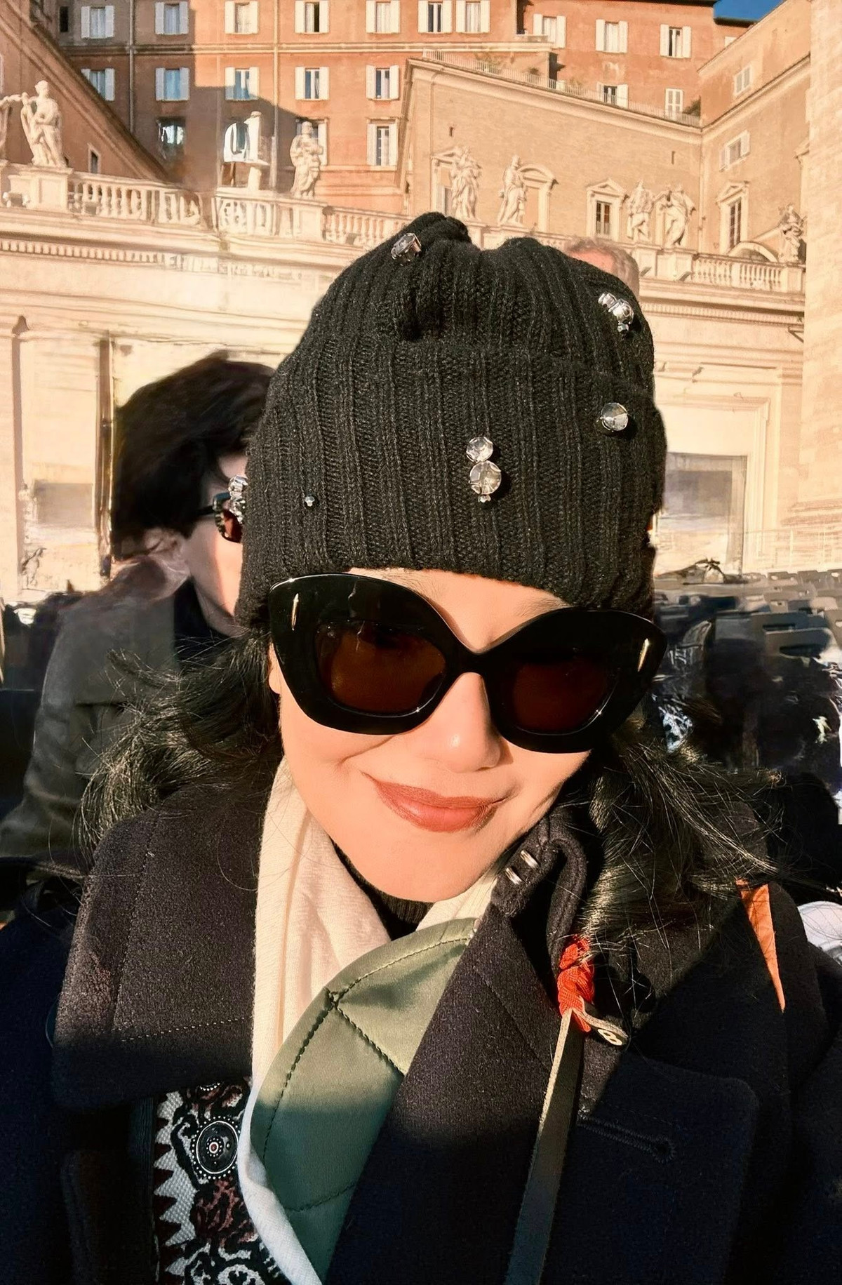 Sau gần một năm chiến đấu với bệnh ung thư vú, Hồng Nhung cho thấy tinh thần mạnh mẽ đáng ngưỡng mộ.