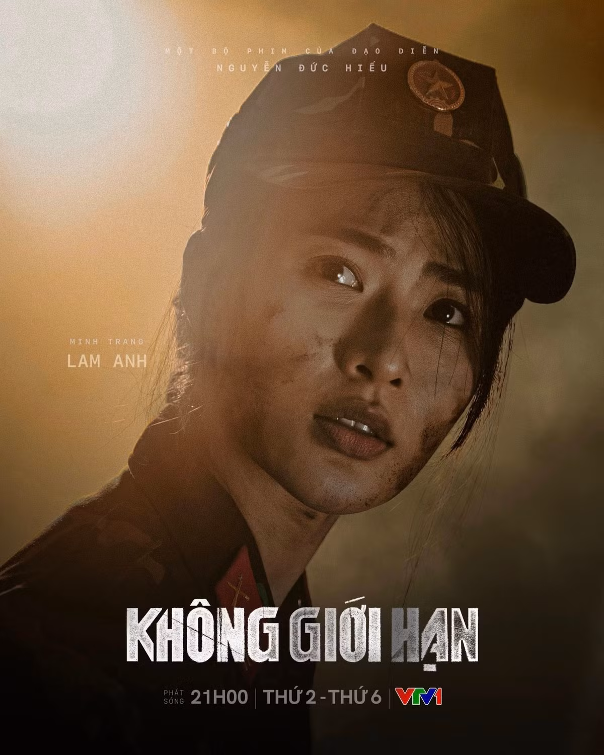 Tham gia bộ phim truyền hình “Không giới hạn”, Nguyễn Minh Trang trở thành cái tên được bàn luận nhiều trên các diễn đàn phim ảnh. Trong phim, cô đảm nhận vai Thiếu tá Lam Anh – một nhân vật đòi hỏi sự sắc sảo, bản lĩnh và chiều sâu tâm lý. Tuy nhiên, không ít khán giả cho rằng nữ diễn viên còn “đơ”, thoại thiếu tự nhiên, chưa tạo được “phản ứng hóa học” với bạn diễn.