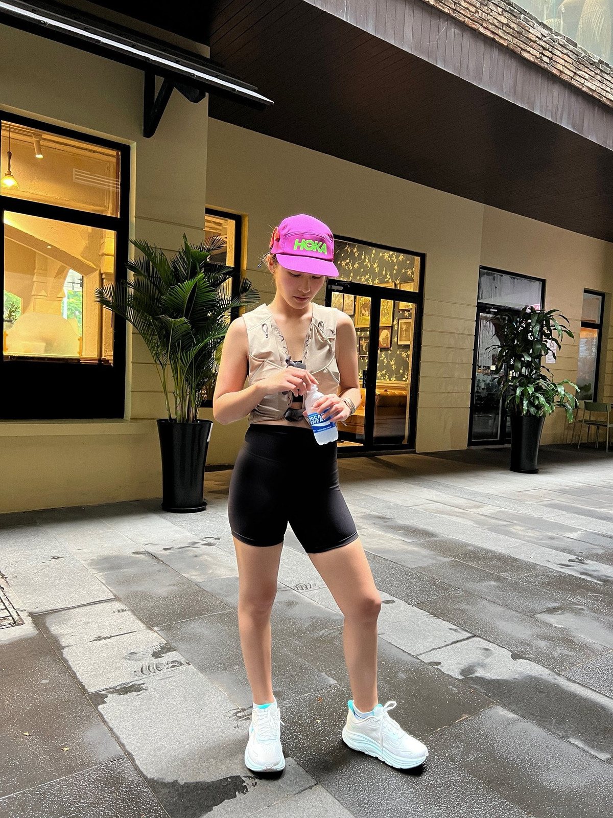 Diễn viên Khả Ngân chăm chỉ thể dục thể thao. Ảnh: FB Khả Ngân