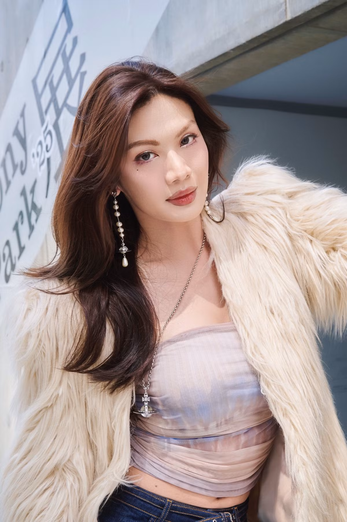 "Hồ Ly Thủ Đức tại Tokyo!", Luna Đào chú thích hài hước. Ảnh: FB Luna Đào