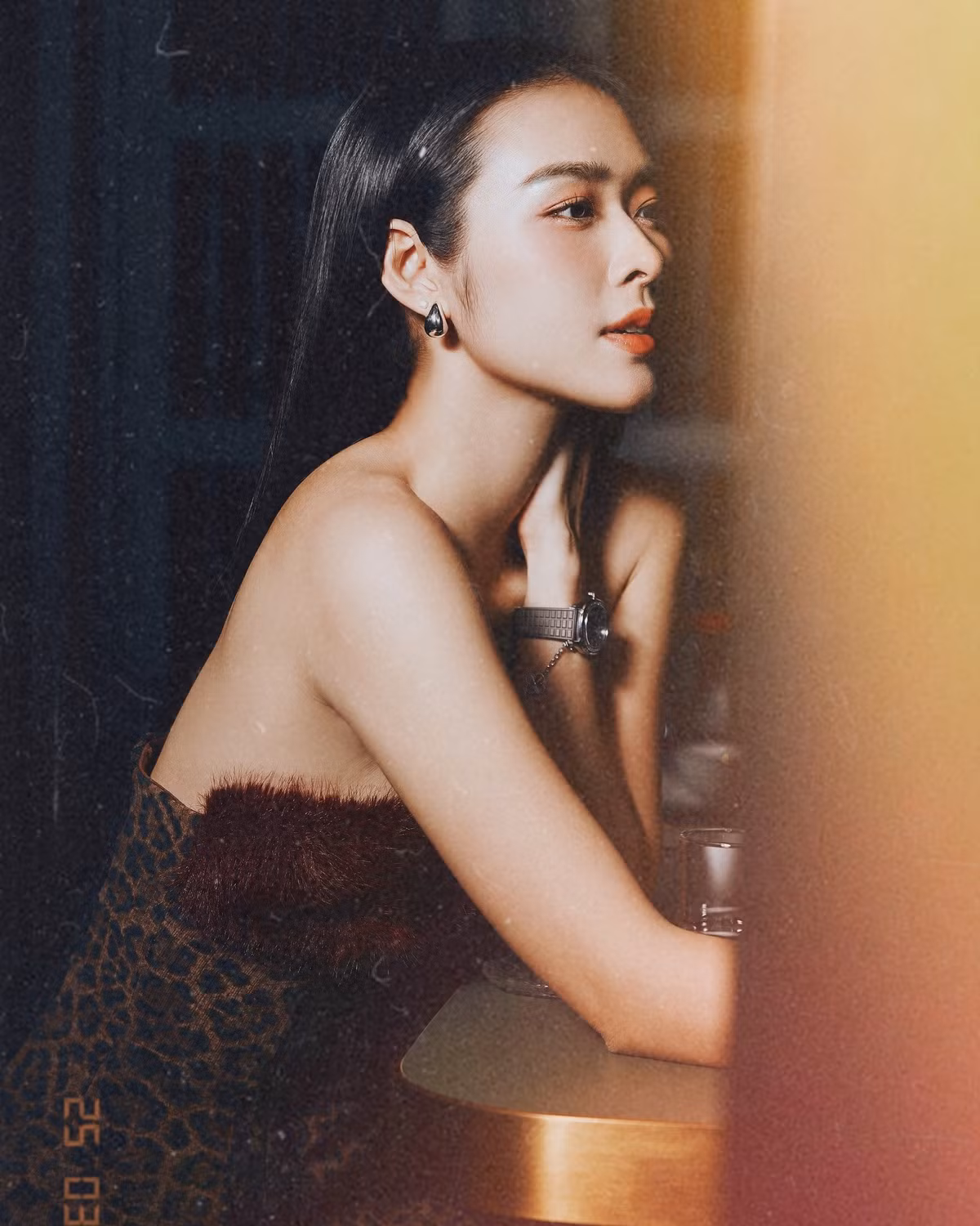 Về đời tư, Diệp Bảo Ngọc từng kết hôn với diễn viên Thành Đạt (con trai nghệ sĩ Hai Nhất) năm cô 19 tuổi, nhưng cuộc hôn nhân chỉ kéo dài 3 năm. Hiện bé Kid - con trai chung của diễn viên và chồng cũ - sống cùng mẹ. Ảnh: FB Diệp Bảo Ngọc