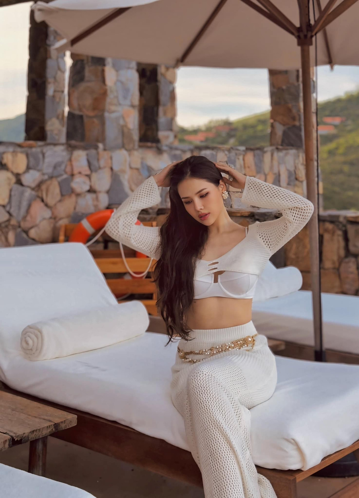 Nhiều cư dân mạng để lại bình luận ngưỡng mộ vẻ ngoài của nữ diễn viên. Ảnh: FB Phương Anh Lê