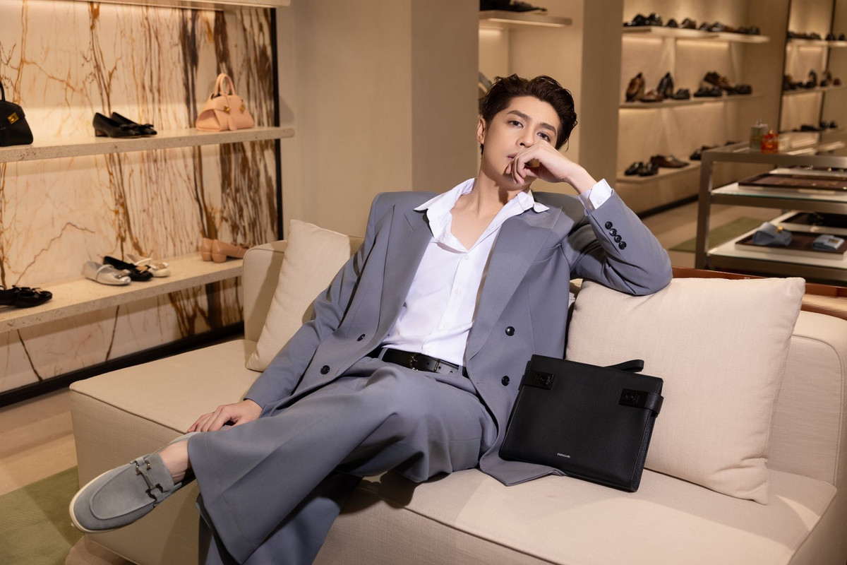 Ở tuổi gần 40, Noo Phước Thịnh vẫn là cái tên “đắt show”, xuất hiện đều đặn trên các sân khấu lớn nhỏ.