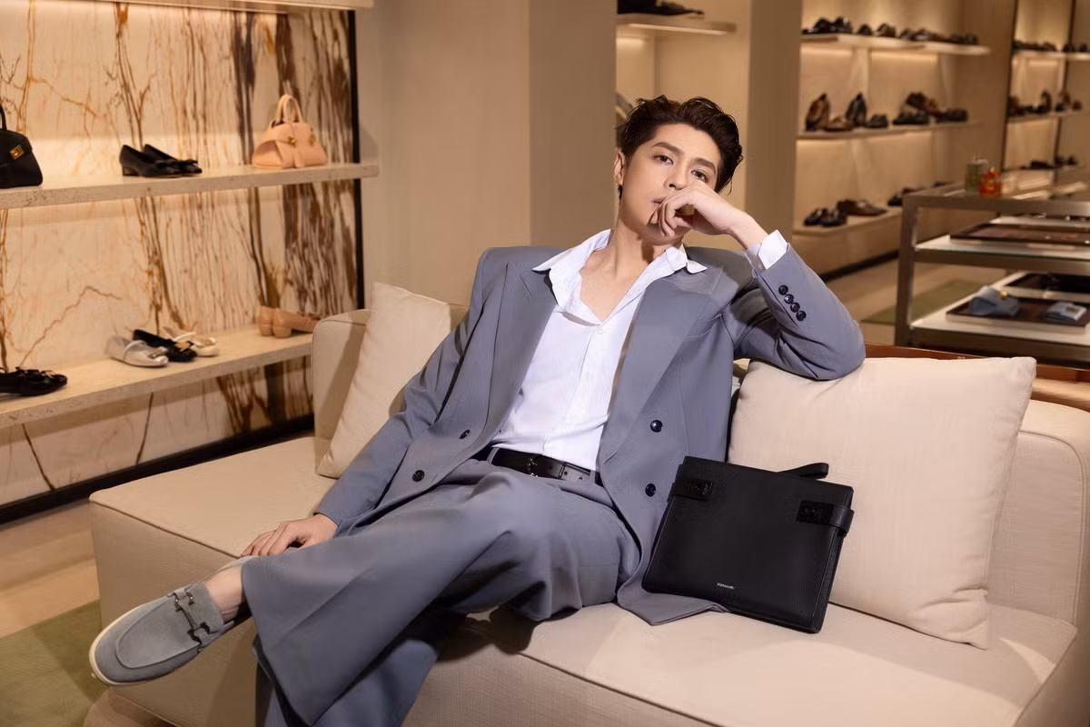 Ở tuổi gần 40, Noo Phước Thịnh vẫn là cái tên “đắt show”, xuất hiện đều đặn trên các sân khấu lớn nhỏ.