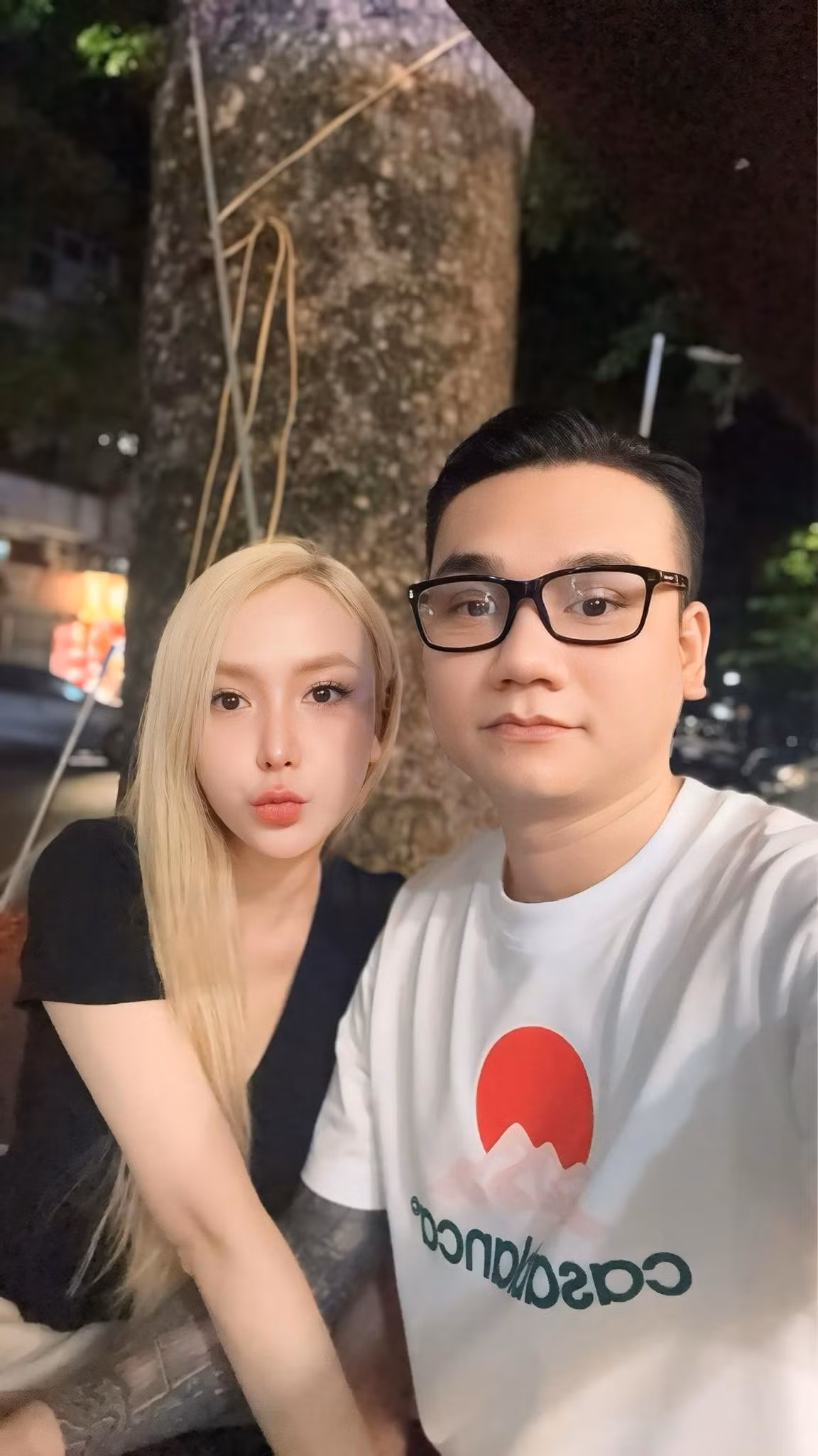 Thảo Bebe, tên thật là Nguyễn Thanh Thảo, không chỉ được biết đến là bà xã của ca sĩ Khắc Việt, mà còn là một DJ có tiếng tại Hà Nội.