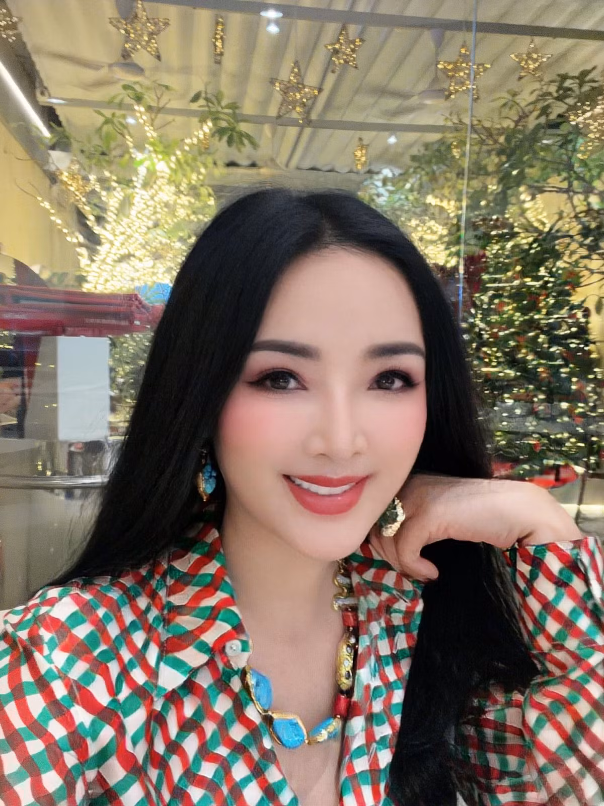 Không giống nhiều người đẹp khác của showbiz Việt, Giáng My luôn giữ đời tư ở mức kín đáo và chừng mực.