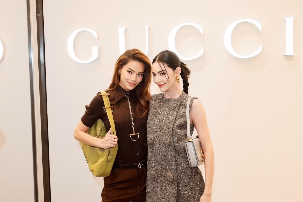 Sự xuất hiện của hai mỹ nhân đình đám là Hồ Ngọc Hà và “ma nữ đẹp nhất Thái Lan” Mai Davika trong một khung hình nhanh chóng thu hút sự quan tâm của người hâm mộ. Ảnh: FB Ho Ngoc Ha