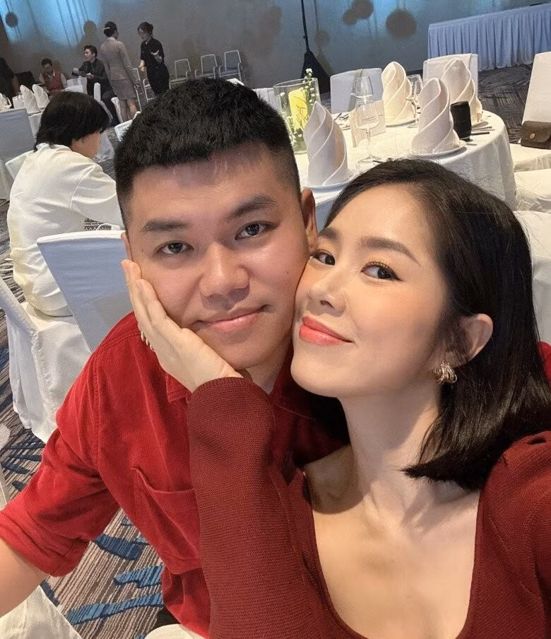 Sao nữ quê Trà Vinh tích cực hoạt động nghệ thuật, ra mắt phim đều đặn và được khán giả nhiệt tình đón nhận.