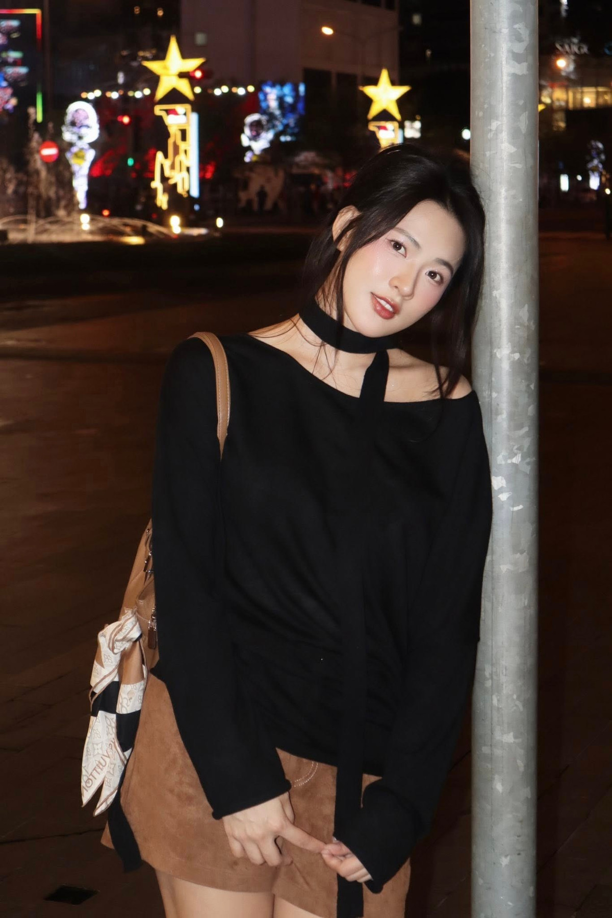 Trên trang cá nhân, cô thường chia sẻ hình ảnh tập luyện thể thao, duy trì chế độ ăn uống khoa học để giữ vóc dáng.