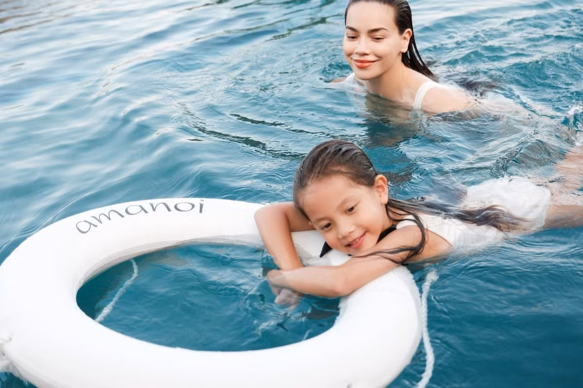 Không chỉ vậy, biểu cảm của Lisa trong những bức ảnh cũng vô cùng chuyên nghiệp. Ảnh: FB Ho Ngoc Ha