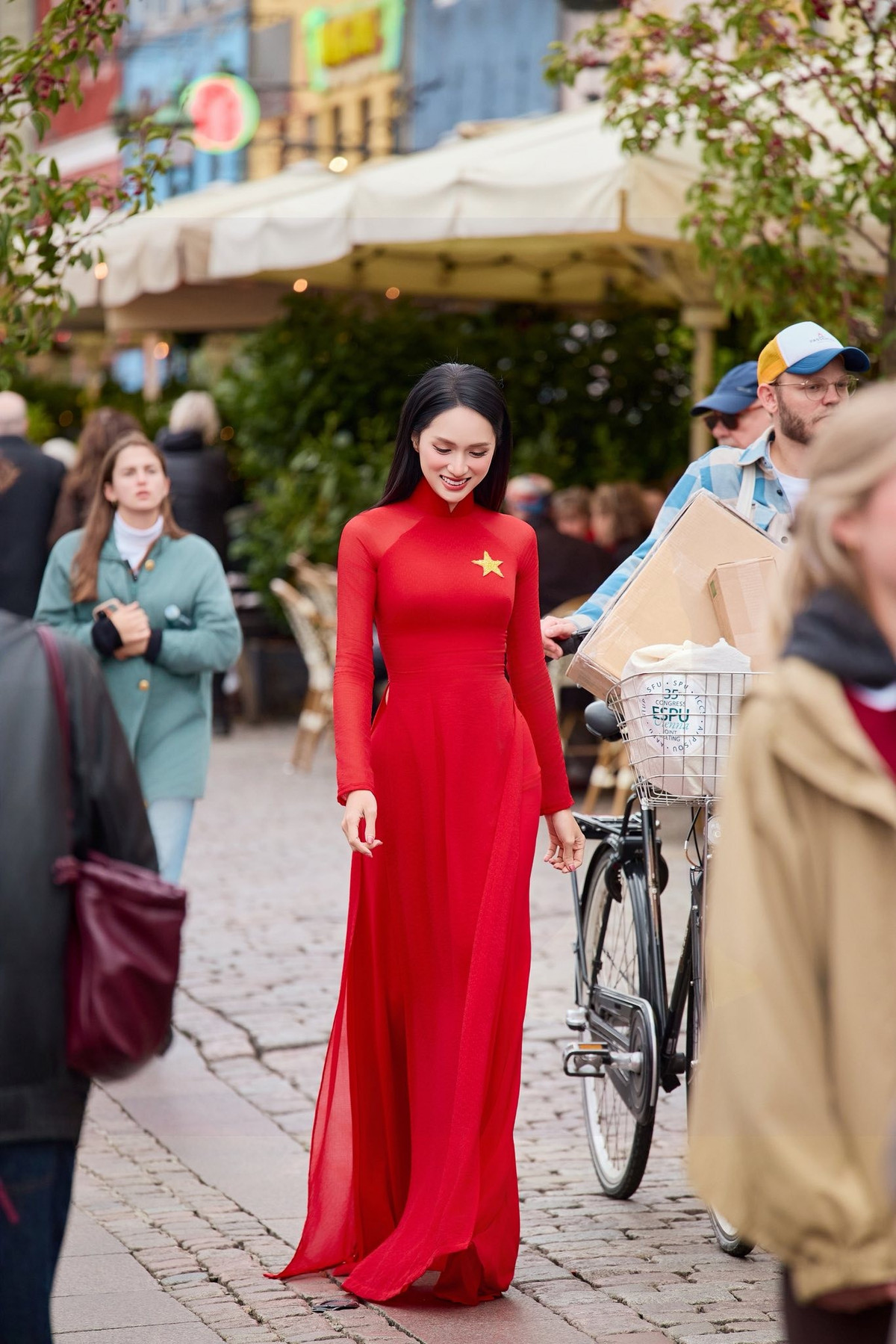 Hiện tại, Hương Giang đang là một trong những cái tên nhận được nhiều quan tâm nhất khi chính thức trở thành đại diện Việt Nam tại Miss Universe 2025.